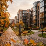 Modern_courtyard_buildings_autum…_202606182243_2.jpeg