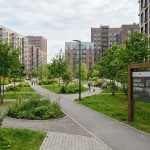Modern_residential_complex_court…_202606200924_3.jpeg